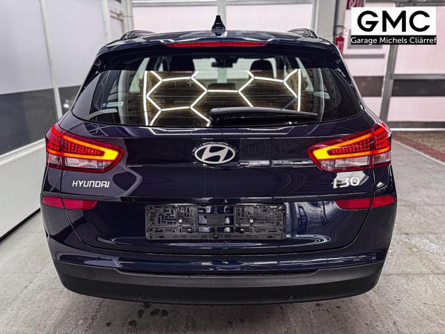 Hyundai i30 Kombi STYLE NAVI RFK SHZ PDC ALU 