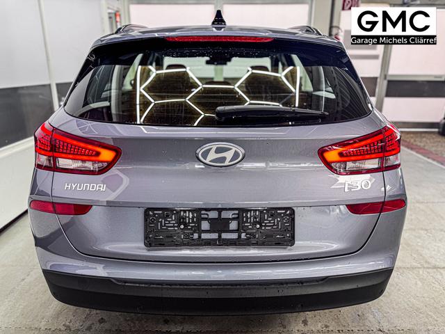 Hyundai i30 Kombi STYLE DCT NAVI RFK SHZ PDC ALU 