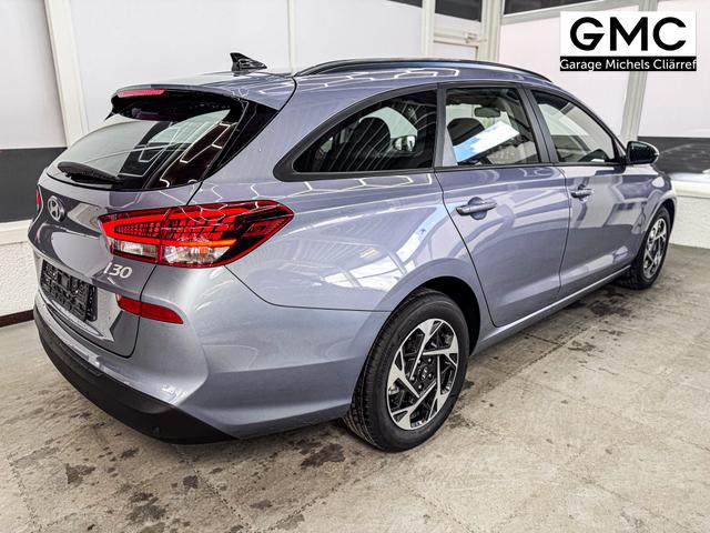 Hyundai i30 Kombi STYLE DCT NAVI RFK SHZ PDC ALU 