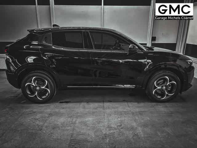 Alfa Romeo Junior SPORT SPECIALE DCT ACC MATRIX NAVI KEYLESS 