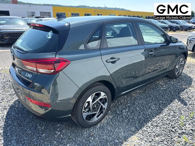 Hyundai / i30 / Grau / / / 