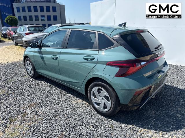 Hyundai / i20 / Grau / / / 