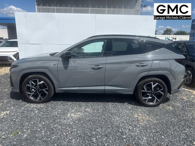 Hyundai / TUCSON / Grau / / / 