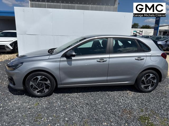 Hyundai / i30 / Grau / / / 