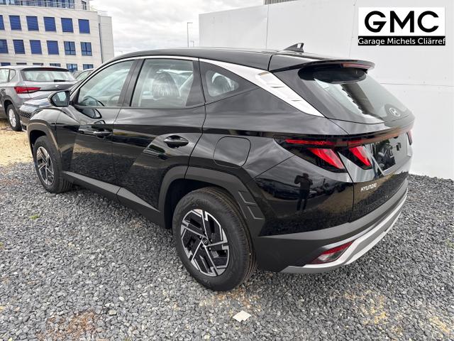 Hyundai / TUCSON / Grau / / / 