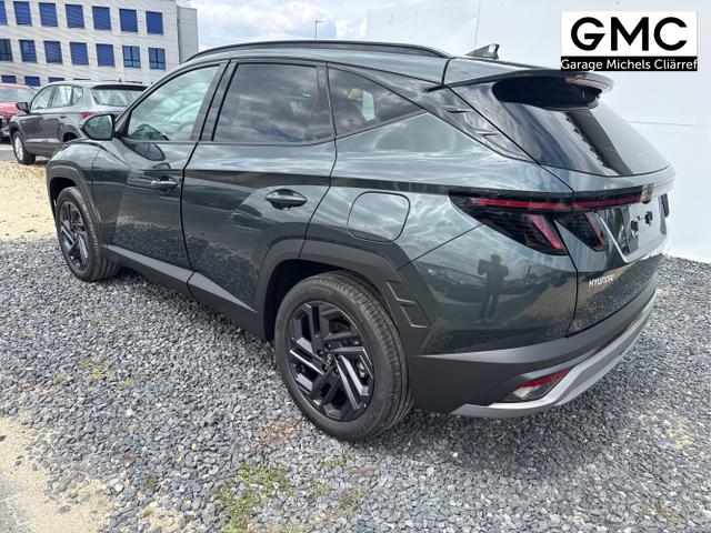 Hyundai / TUCSON / Grau / / / 