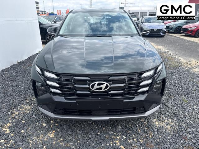 Hyundai / TUCSON / Grau / / / 