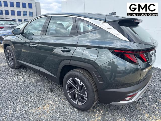 Hyundai / TUCSON / Grau / / / 