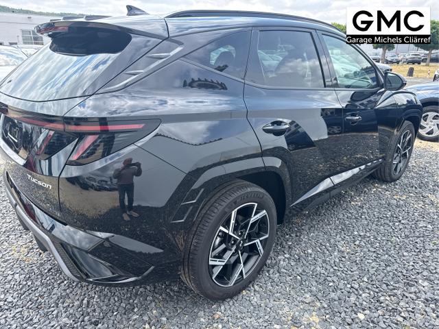 Hyundai / TUCSON / Grau / / / 