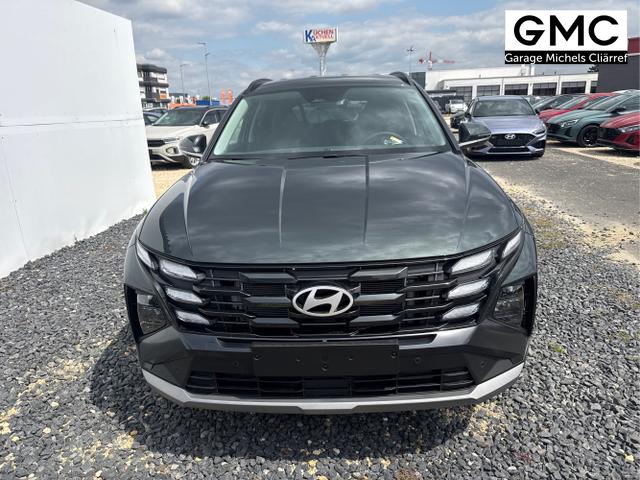 Hyundai / TUCSON / Grau / / / 