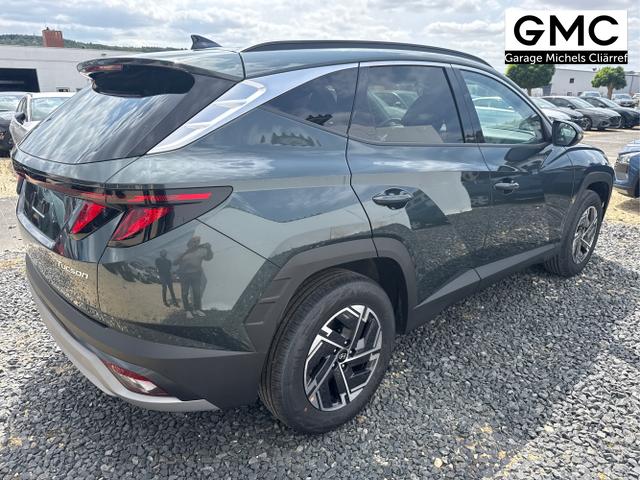 Hyundai / TUCSON / Grau / / / 