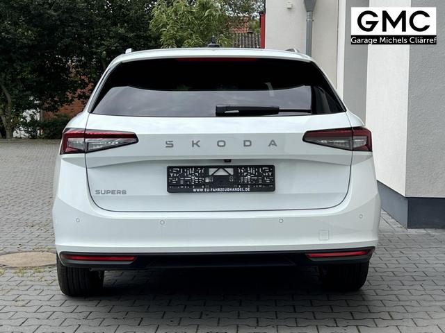 Skoda Superb Combi Selection 2,0 TSI DSG 4x4 195KW MJ26 Navi 