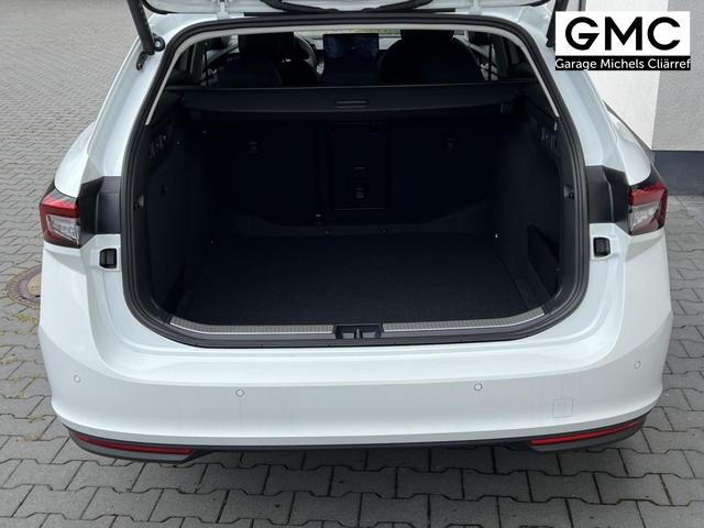 Skoda Superb Combi Selection 2,0 TDI DSG 110KW MJ26 Navi 