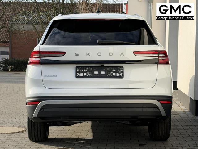 Skoda Kodiaq Selection 1,5 TSI mHEV DSG 110KW Leder 7 Sitze 