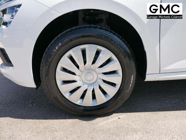 Skoda Kamiq Selection 1.0 TSI DSG*PDC-HINTEN*TEMPOMAT*SMARTLINK*SHZ*LED*KLIMAAUTOMATIK* 