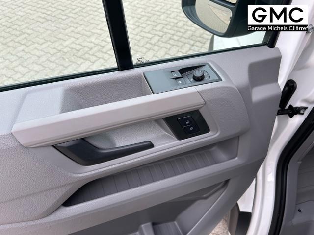 Volkswagen / Crafter Kastenwagen / Wei&szlig; / / / 30 2.0 TDI HD MR Aut. L3H3 / 4 J. Garantie