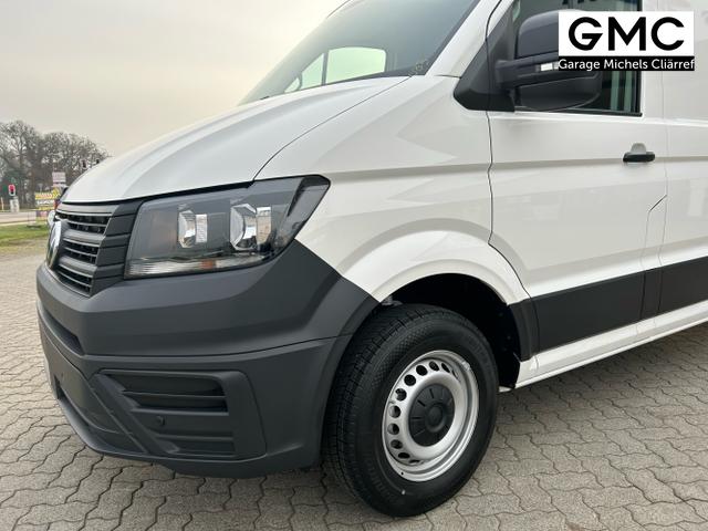 Volkswagen / Crafter Kastenwagen / Wei&szlig; / / / 30 2.0 TDI HD MR Aut. L3H3 / 4 J. Garantie