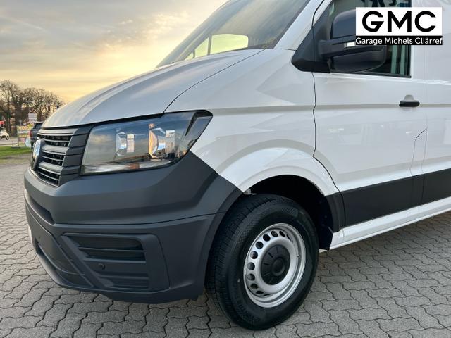 Volkswagen / Crafter Kastenwagen / Wei&szlig; / / / 30 2.0 TDI HD MR L3H3 / 4 J. Garantie