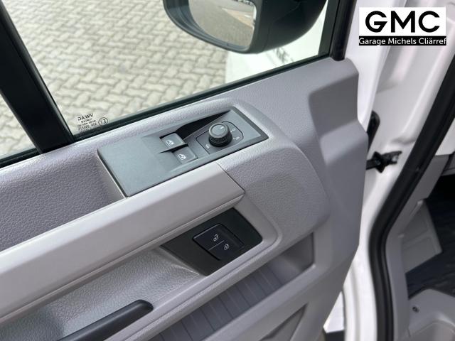 Volkswagen / Crafter Kastenwagen / Weiß / / / MAN TGE 3.140 2.0 TDI HD MR 4x4 L3H3 / Sperre