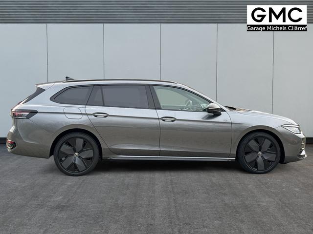 Volkswagen / Passat Variant / Grau / / / 4WD+AHK+PANO+HARMAN+19+BLACK STYLE