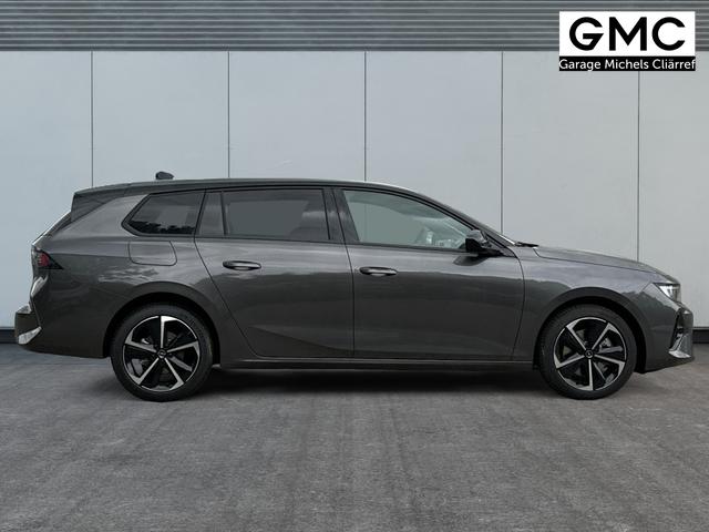 Opel / Astra Sports Tourer / / / / 