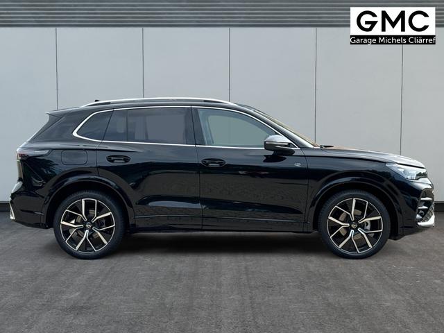 Volkswagen / Tiguan / Schwarz / / / DSG+HARMAN+20 ALU+MATRIX+MASSAGE+ACC+KAMERA