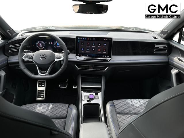 Volkswagen / Tiguan / Schwarz / / / DSG+HARMAN+20 ALU+MATRIX+MASSAGE+ACC+KAMERA
