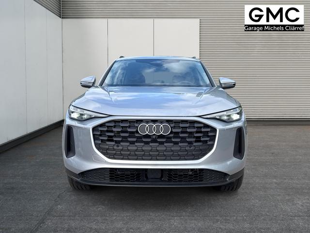 Audi / Q5 / Silber / / / AHK+NAVI+LED+SHZ+PDC