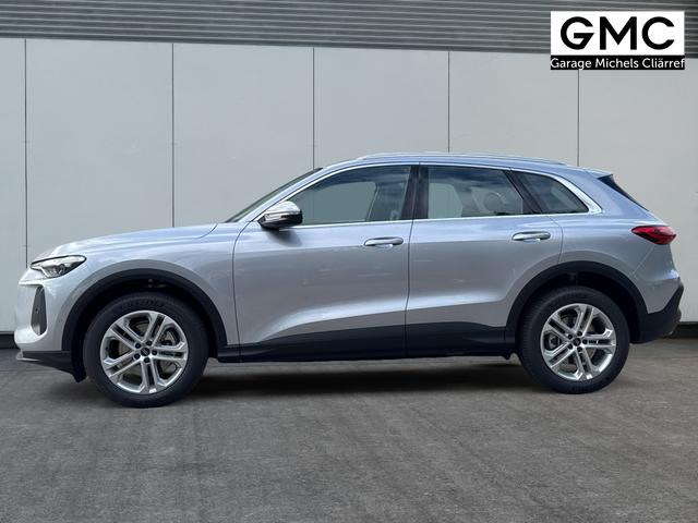 Audi / Q5 / Silber / / / AHK+NAVI+LED+SHZ+PDC