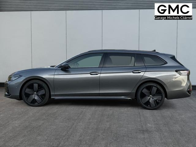 Volkswagen / Passat Variant / Grau / / / AHK+PANO+NAVI+Head-UP+Matrix-LED+ACC