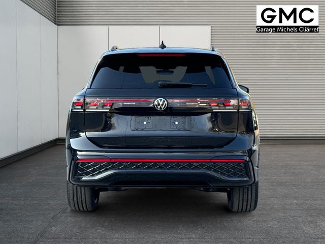 Volkswagen / Tiguan / Schwarz / / / 4 MOT+AHK+NAVI+PANORAMA+EL. HECK.+20 ALU