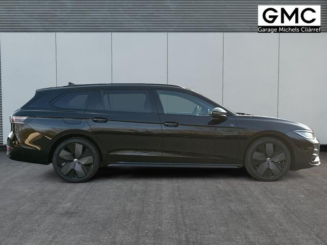 Volkswagen / Passat Variant / Schwarz / / / 4WD+PANO+AHK+HARMAN+NAVI+HUD+Matrix+ACC, Beispielbilder, ggf. teilweise mit Sonderausstattung