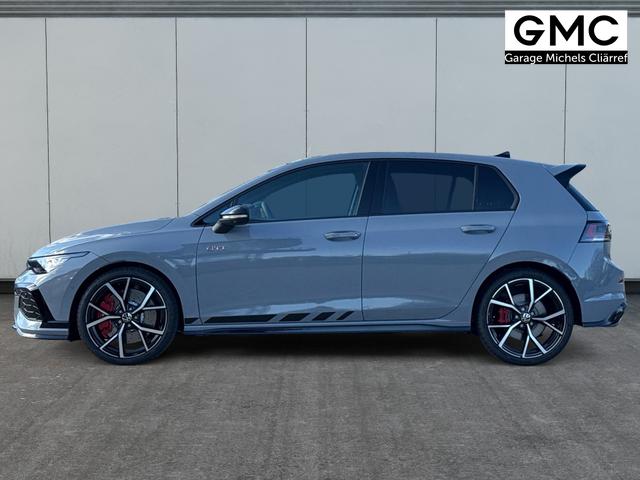 Volkswagen / Golf / Grau / / / PANO+MATRIX+HUD+HARMAN+NAVI+360 KAMERA+19 LM