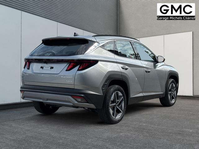 Hyundai / TUCSON / Silber / / / Hybrid NAVI+KAMERA+SHZ+LED+TEMPOMAT+17 ALU+PDC, Beispielbilder, ggf. teilweise mit Sonderausstattung