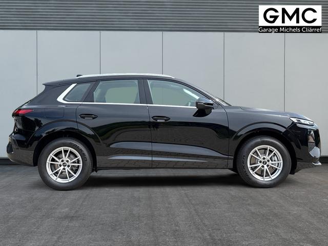 Audi / Q3 / Schwarz / / / KAMERA+NAVI+PDC+EL.HECKKL.+LED+17LM
