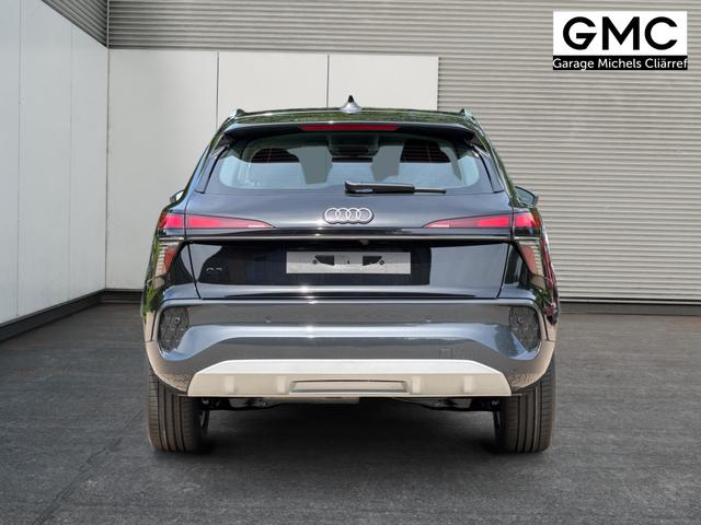 Audi / Q3 / Schwarz / / / KAMERA+NAVI+PDC+EL.HECKKL.+LED+17LM