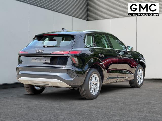 Audi / Q3 / Schwarz / / / KAMERA+NAVI+PDC+EL.HECKKL.+LED+17LM