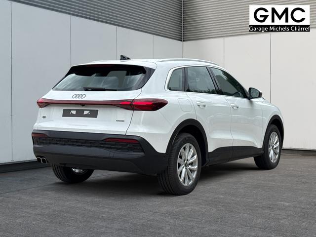 Audi / Q5 / Wei&szlig; / / / QUATTRO+NAVI+KAMERA+AHK+SHZ+PDC+ACC
