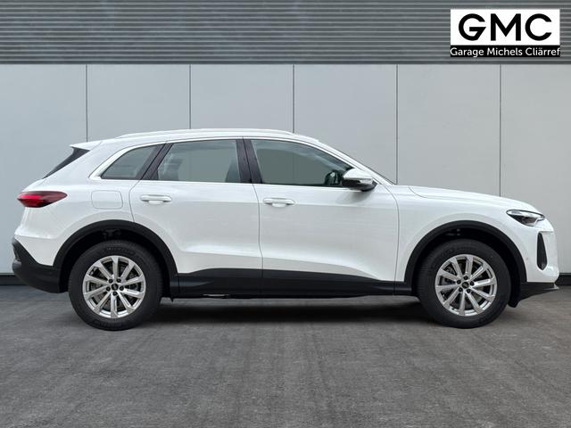 Audi / Q5 / Wei&szlig; / / / QUATTRO+NAVI+KAMERA+AHK+SHZ+PDC+ACC