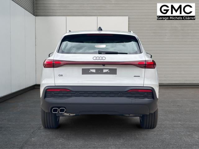 Audi / Q5 / Wei&szlig; / / / QUATTRO+NAVI+KAMERA+AHK+SHZ+PDC+ACC