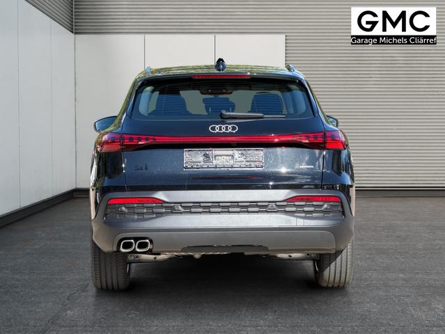 Audi / Q5 / Schwarz / / / QUATTRO+NAVI+KAMERA+AHK+PANO+SHZ+PDC+ACC, Beispielbilder, ggf. teilweise mit Sonderausstattung