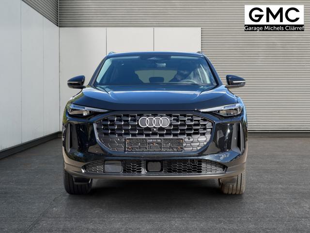 Audi / Q5 / Schwarz / / / QUATTRO+NAVI+KAMERA+AHK+PANO+SHZ+PDC+ACC, Beispielbilder, ggf. teilweise mit Sonderausstattung
