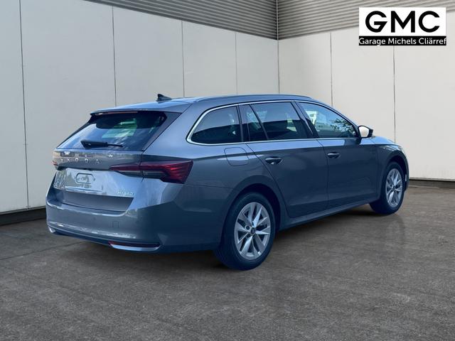 Skoda / Octavia Combi / Grau / / / ACC+AHK+eHK+KAM+PDC+LED+17 ALU+SHZ