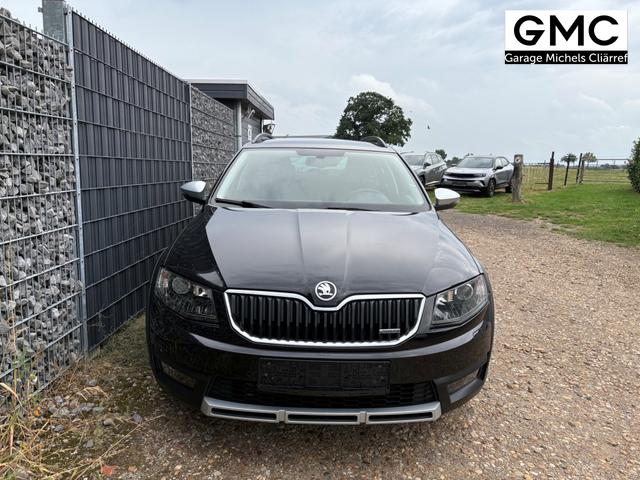 Skoda Octavia Combi Scout 2.0 TDi 4x4 Navi EHK AHK SHZ 
