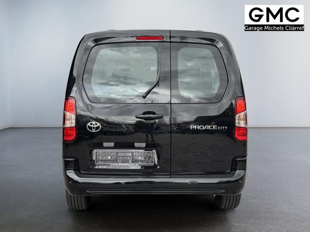 EU Neuwagen Toyota Proace City Verso L2 7 Sitzer 