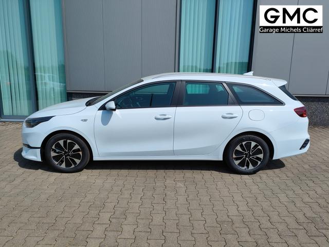 Kia Ceed Sportswagon Spin 1.5 T-GDI 140PS 6-Gang, Weiß, 16" Alufelgen, Klimaanlage, Winter-Paket, Navigationssystem 10,25", Parksensoren hinten, Rückfahrkamera, Tempomat, Dachreling, Beheiztes Lederlenkrad, ZV mit Fernbedienung, Reserve-Notrad 