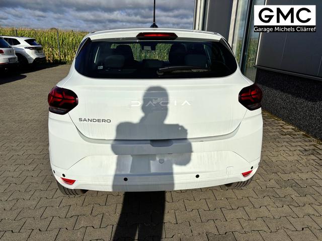 Dacia Sandero Expression 1.0 ECO-G 100 BENZIN/LPG-GASANLAGE, Weiß, Klimaanlage, NAVIGATIONSSYSTEM 8", Parksensoren VORNE + HINTEN, RÜCKFAHRKAMERA, TOTER-WINKEL-WARNER, Nebelscheinwerfer, Tempomat, Lederlenkrad, Armlehne, Spiegel elektr. einstell-/beheizbar, ZV mit Fernbedienung 