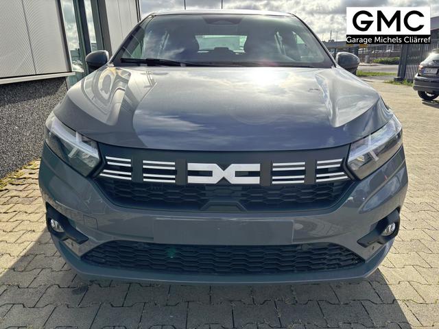 Dacia Sandero Expression 1.0 ECO-G 100 BENZIN/LPG-GASANLAGE, SONDERLACKIERUNG URBAN-GRAU, Klimaanlage, NAVIGATIONSSYSTEM 8", Parksensoren VORNE + HINTEN, RÜCKFAHRKAMERA, TOTER-WINKEL-WARNER, Nebelscheinwerfer, Tempomat, Lederlenkrad, Armlehne, Spiegel elektr. einstell-/beheizbar 