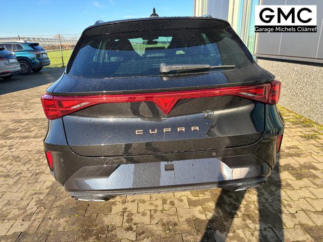 Cupra Leon Sportstourer Basis 1.5 TSI 150PS 6-Gang, 5J Garantie, SCHWARZ-METALLIC, MATRIX-LED, AHK SCHWENKBAR, EDGE-PAKET, DYNAMIC-DESIGN, Elektr. Heckklappe, Dachreling, 18" Alu, Voll-LED-Scheinwerfer, 3Z-Climatronic, ACC/Tempomat, Full Link, Parksensoren v/h, Privacy-Glas 