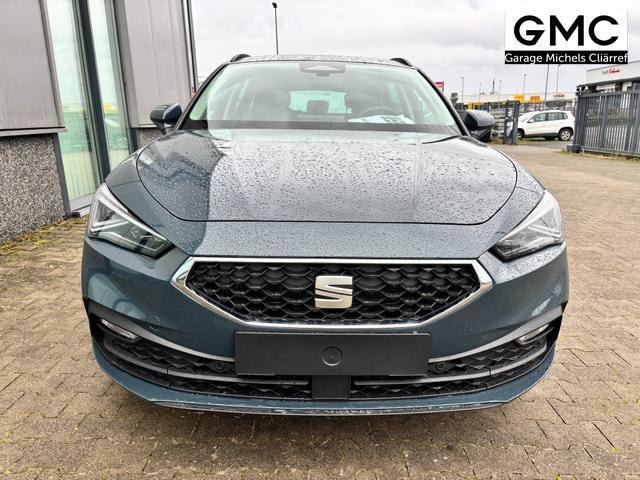 Seat Leon Sportstourer Style 1.5 TSI 115PS, Fjord-Blau, 5 Jahre Garantie, 16" ALU, MATRIX-LED, Privacy-Glas, Winter-Paket, 3-Zonen-Climatronic, ParkAssist, Parksensoren v/h, R&uuml;ckfahrkamera, Radio 10,4" + Full-Link, Tempomat, M-Lederlenkrad, variabler Ladeboden 